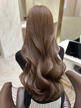 ロンド レア 天神大名店(Lond Le’a) ホワイトブロンド/外ハネボブ /ワイドバング/ブルーブラック