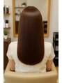 クラーロ アン(Claro UN) 清潔感と女性らしさを兼ね備えた、憧れのロングヘアです。
