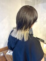 カナン(CANAAN)&nbsp;ぱっつん前髪 マッシュウルフ インナーカラー ホワイトブロンド