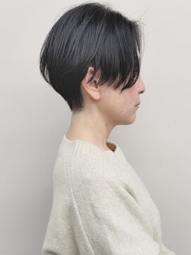 モリオ(morio) 【morio浦和 安齋大樹】前下がり刈り上げハンサムショート