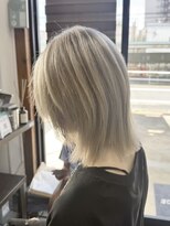 シティー バイ ラック(CITY by LUCK) ホワイトベージュ/本八幡/ブリーチ/ハイライト/デザインカラー