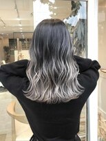 ワク 豊川店(waku)&nbsp;バレイヤージュ　ホワイト