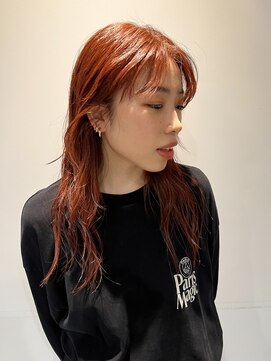 モラ 神楽坂(Mora) ビビッドオレンジ/ stylist Rena