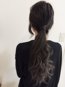 リタ ハマセン(LiTA. hamasen) 結んでも可愛いグラデーションカラー