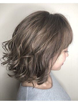 ルーチェ(luce) ミルクティーアッシュベージュ！デザインカラー