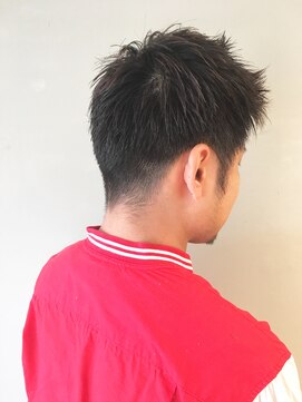 トレパルッキエーレサカイ(tre parrucchiere sakai) ［‐tre‐］ヘッドスパ×ツーブロック