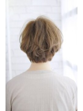 トランクイルバンカ(TRAN9UIL BANCA) BANCA ほつれショート 滋賀 近江八幡