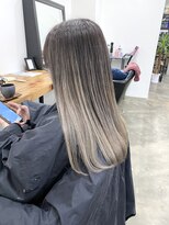 ワンスタイル(One style)&nbsp;黒染め履歴から、2ブリーチ　エアタッチバレイヤージュロング