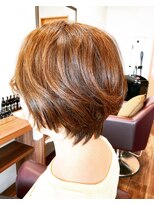 ハチニイニ(822)&nbsp;ナチュラルショート