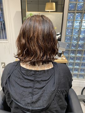 オールマイティービューティーモア(ALLMYTEA Beauty more+) 大人可愛い艶髪パーマ/ゆるふわミディアム/[大宮]