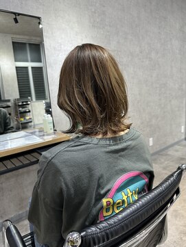 サクラ 岐阜(SAKURA) 簡単な巻きで決まるレイヤースタイル！