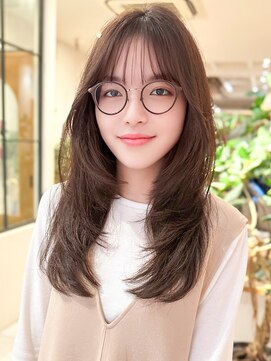 ルエ(rue) グレーベージュストレートレイヤーロング黒髪◎20代30代40代50代