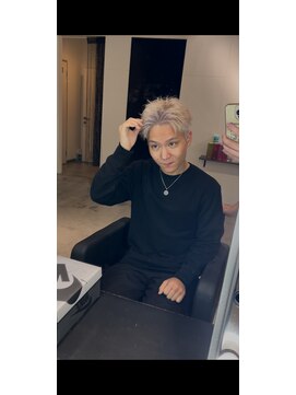 キング 高槻(K!ng) 縮毛矯正髪質改善ハイライトレイヤーカット高槻美容室エクステ