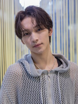 シティ(CITY) 小久保styleフェザーパーマフェザーショートグレーエンドカラー