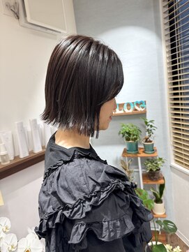 リロ(LiLo) 切りっぱなしボブ