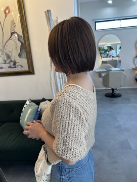 バーチミシマ(BIRCH mishima) ブリーチなしベージュ×切りっぱなしボブ