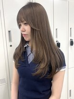 アリュウル 表参道 青山(Allure) レイヤーカット×ケアブリーチ1回~やわらかベージュ