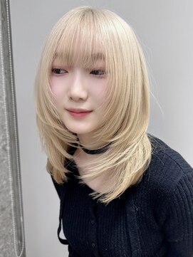 サンク 原宿 表参道(cinq) ハイトーンカラーブロンドカラーミルクティーベージュレイヤー