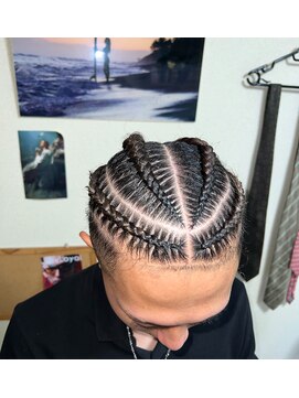 ノーム 横浜(NORM) コーンロウ4本