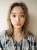 レイヤーカットハッシュカット顔まわりミディアムロング
