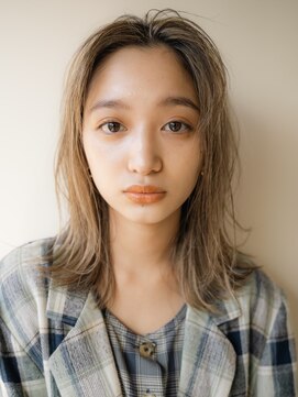 スミス 上野(smith) レイヤーカットハッシュカット顔まわりミディアムロング