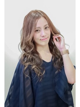 ロアール 楠(LOAOL KUSUNOKI) アッシュベージュ　ロング