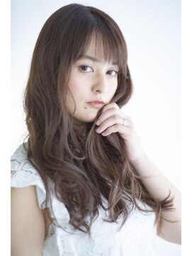 ビューティーアンドケアカロン(Beauty and Care CALON) 【銀座】艶とまとまりの中にこなれ感をだしたミディアムロング