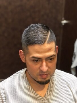 ヒロギンザ 新橋日比谷口店(HIRO GINZA) 男前震災ベリーショートスタイル 新橋 理容室 床屋 上手い