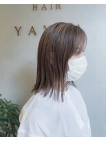 ヤイカ(YAYKA)&nbsp;パツっとボブとハイライトカラー。