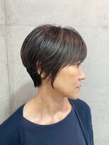 ムーサ(musa) ショートボブ×白髪ぼかしハイライト【代々木上原】