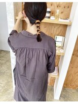 ニド(2do)&nbsp;タイト革紐アレンジ