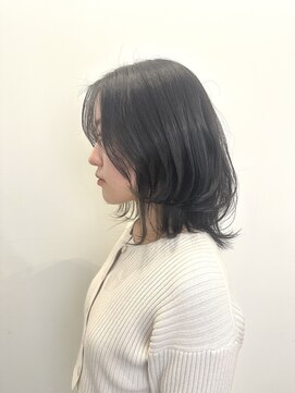 ゼンドットカラスマ(Zen.karasuma) ウルフボブ×黒髪20代30代