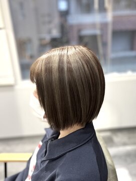 エスト 小倉(est) コントラストハイライト/髪質改善/前下がりボブ/グレージュ