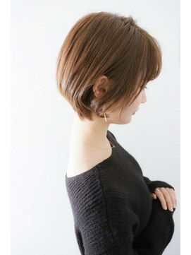 アルテロワジール(Alte Rowazle) 骨格ショート×ナチュラルベージュ