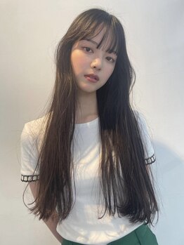 シーカ ニカイ(siika NIKAI)の写真/中目黒3分◆伸ばしかけの髪も綺麗に,無難にならないナチュラルスタイル◎あなたに似合うデザインをご提案！