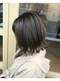 白髪ぼかしハイライトボブ