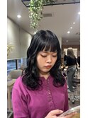 黒髪×パーマ風スタイリング