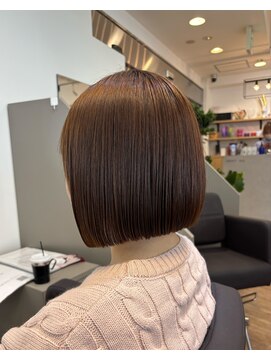 ジエクト ヴィシア(The Ect VIXIA) チェリーレッド/ワインレッド/刈上げボブ