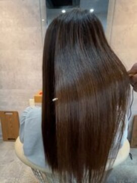 レディオ ザ イシン(LeDio the ISIN) 髪質改善/白髪染め/白髪ぼかし/縮毛矯正/ヘッドスパ【星川】