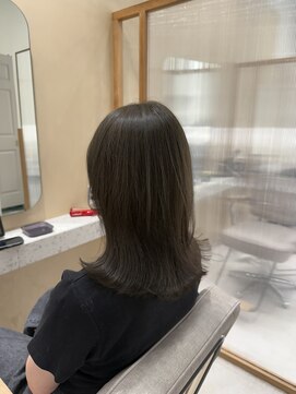 ジーナ サンシャイン通り池袋(Zina) ブリーチなしオリーブグレージュ【Zina YOSHIKI】