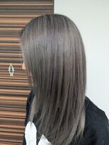 ヘアサロン フラット(Hair salon flat)&nbsp;Wカラー　グレージュ
