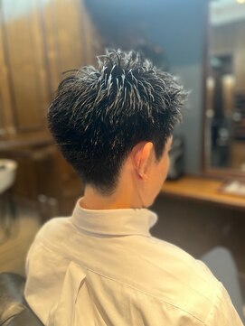 ザバーバー 東京(THE BARBER) ナチュラルアップバングスタイル