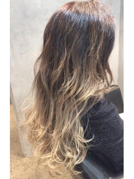 ジーナ(XENA) ホワイトグラデーションカラー