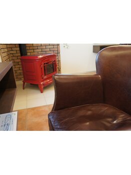 白髪が気になってきたけど自分で染めるのは面倒・・という方にもオススメ☆どこから見ても綺麗な仕上りに☆