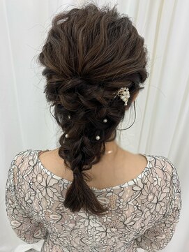 アリー(ALLIE´) 〇きれいめ編みおろし【BEAUTY SALON ALLIE´】