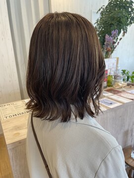 トムヘアー(TOM HAIR) ミディアムボブ