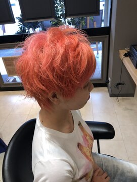 ヘア リミックス ダブル(hair remix W) 動きのあるショートスタイル