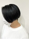 刈り上げショートボブ