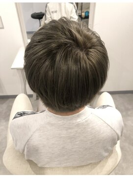 ポニー(PoNy) シルバーアッシュ×マッシュ