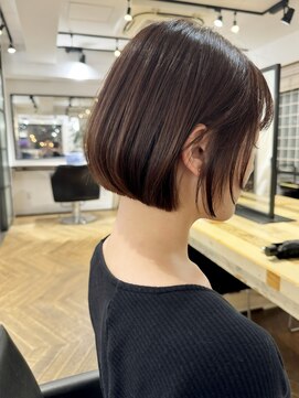 ファイブシーン アオヤマ(5SCENE AOYAMA) 切りっぱなしボブミニボブパーマくびれボブ外ハネボブブリーチ